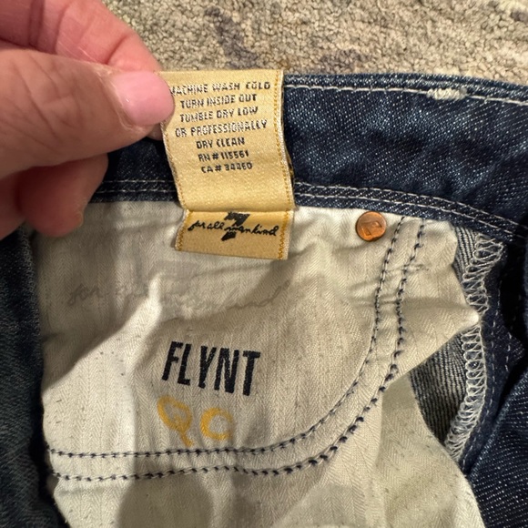 7 For All Mankind Sz 28 Indigo Denim Boot Cut Jeans - Picture 7 of 7